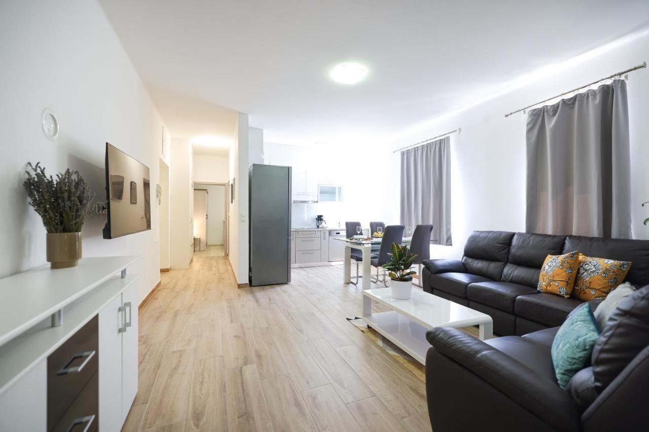 Mathilda'S Apartment Zadar Extérieur photo